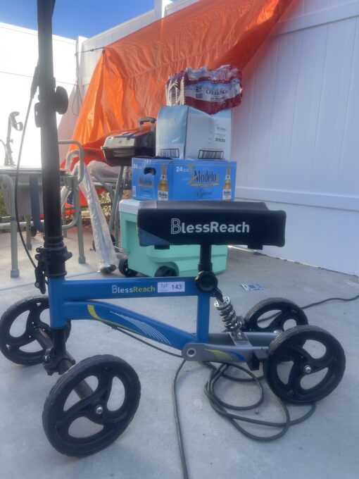Knee Walker – Item #143- Service Charge $10